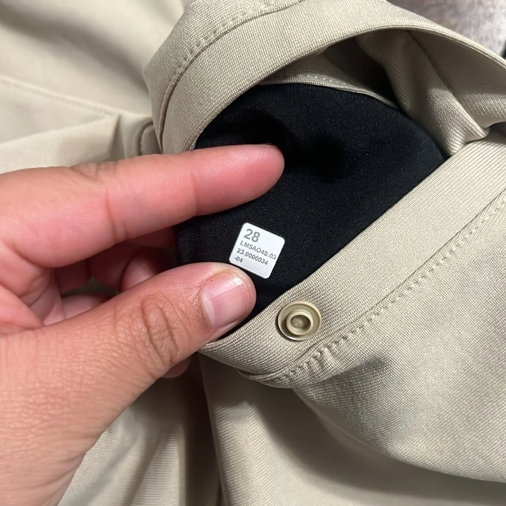 Lululemon men kaki pants